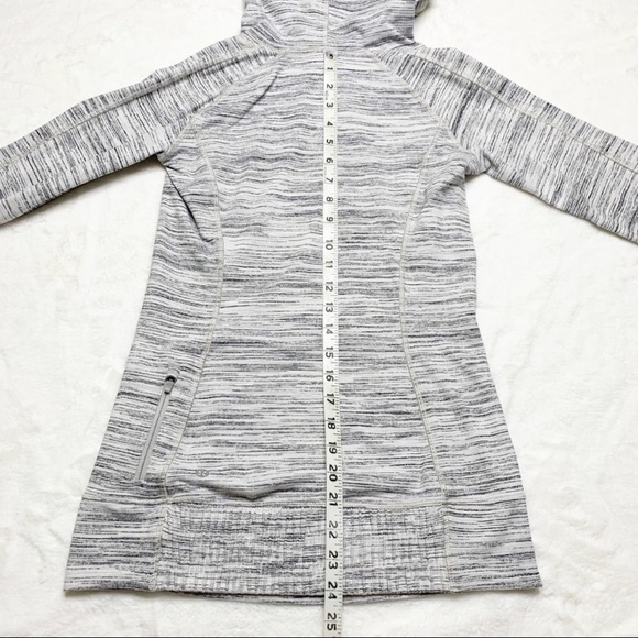 LULULEMON Think Fast Hoodie Space Dye White Silver - Picture 2 of 3